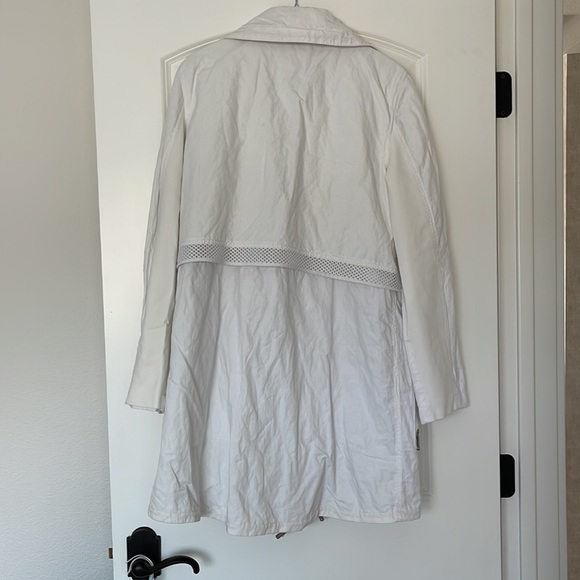 Eli Tahari rain coat - Picture 5 of 8